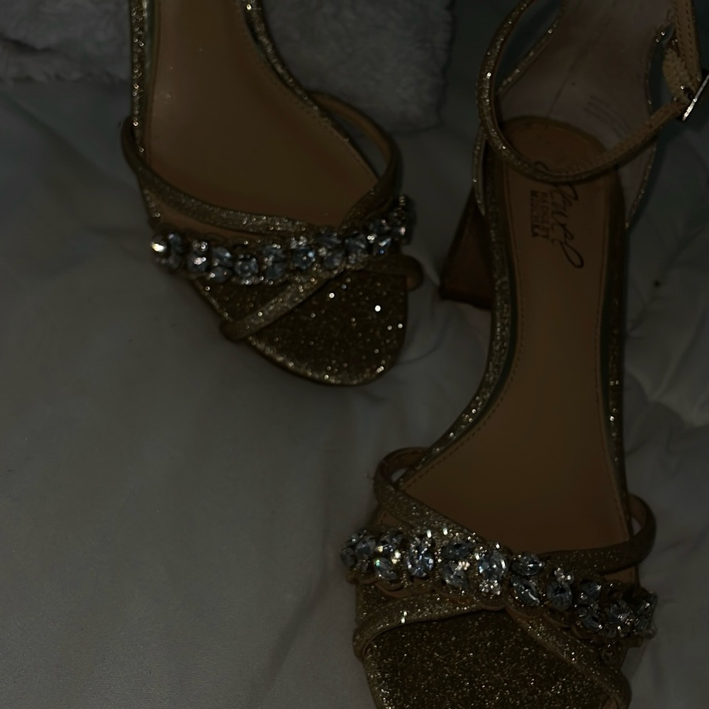 Jewel Badgley Mischka Gold Heels with Sparkly Embellishments